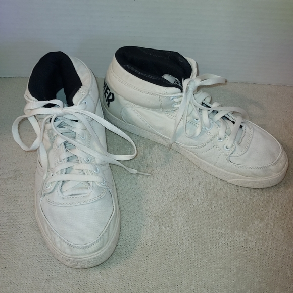 Thrasher Other - Thrasher White Canvas Mid Top Style Skate Shoe size 10
